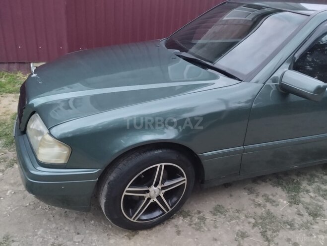 Mercedes C 180 1994, 590,000 km - 1.8 l - Qusar