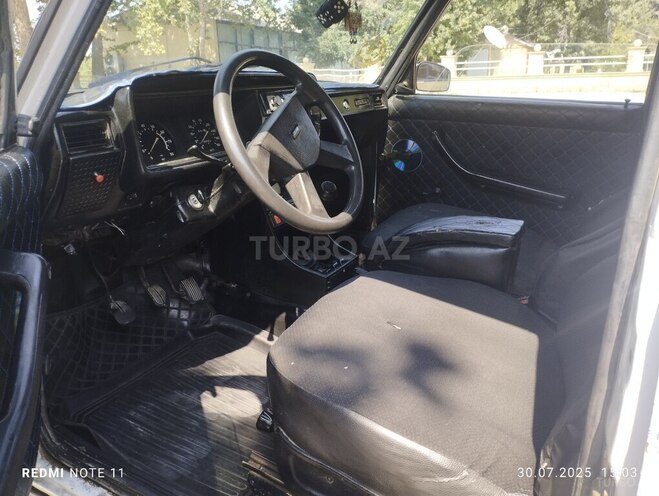 LADA (VAZ) 2107 2001, 100,000 km - 1.6 л - Qazax