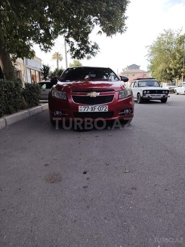 Chevrolet Cruze 2011, 29,000 km - 1.4 l - Yevlax