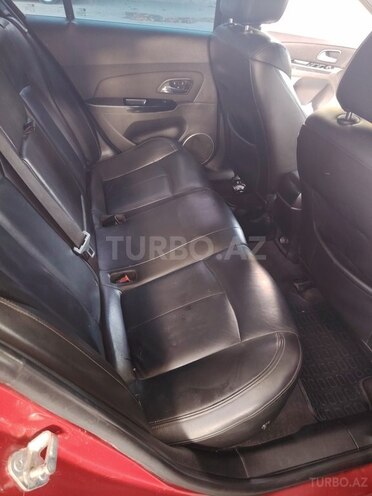 Chevrolet Cruze 2011, 29,000 km - 1.4 l - Yevlax