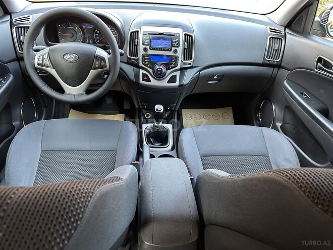 Hyundai i30 2010, 240,000 km - 1.6 l - Bakı