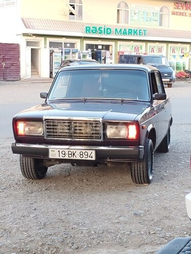 LADA (VAZ) 2107 2003, 77,000 km - 1.6 l - Füzuli