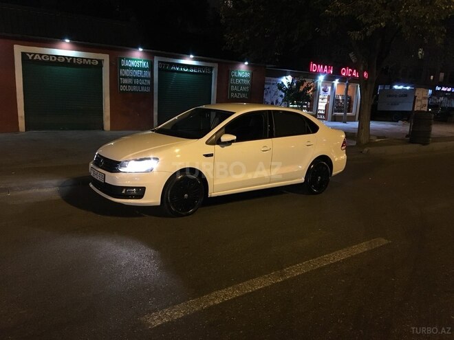 Volkswagen Polo 2019, 85,000 km - 1.6 l - Bakı