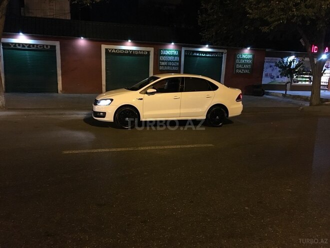 Volkswagen Polo 2019, 85,000 km - 1.6 l - Bakı