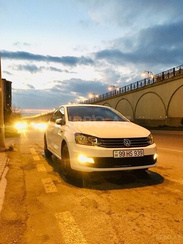 Volkswagen Polo 2019, 85,000 km - 1.6 l - Bakı