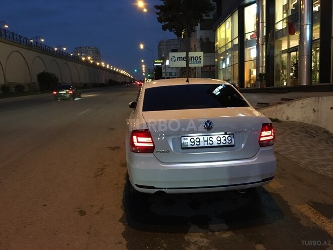 Volkswagen Polo 2019, 85,000 km - 1.6 l - Bakı