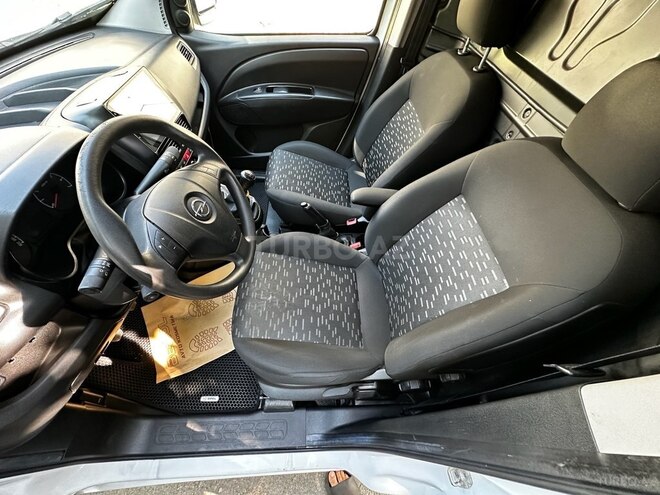 Opel Combo 2018, 175,000 km - 1.5 l - Bakı