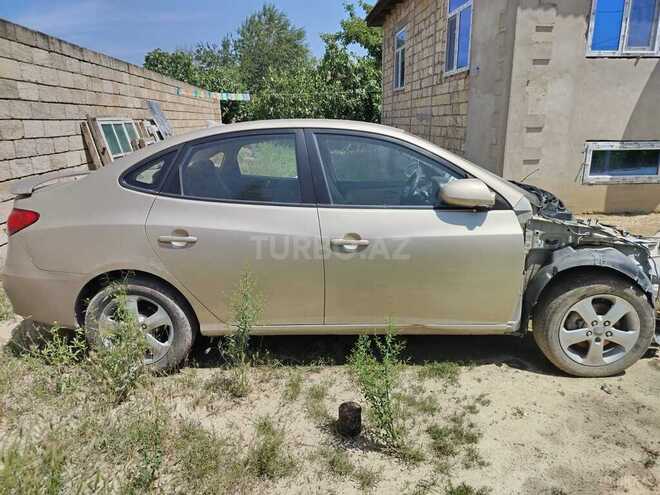 Hyundai Elantra 2010, 200,000 km - 2.0 l - Şirvan