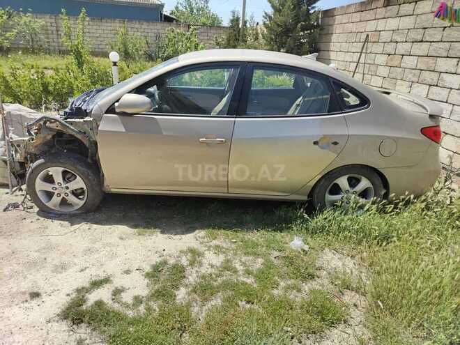 Hyundai Elantra 2010, 200,000 km - 2.0 l - Şirvan