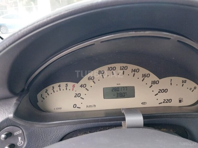 Mercedes A 160 2001, 280,000 km - 1.6 l - Bakı