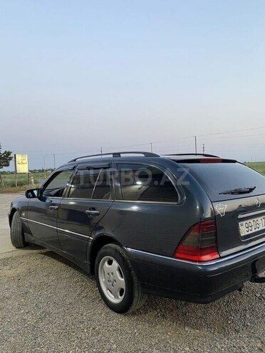Mercedes C 220 d 1999, 590,000 km - 2.2 л - Biləsuvar