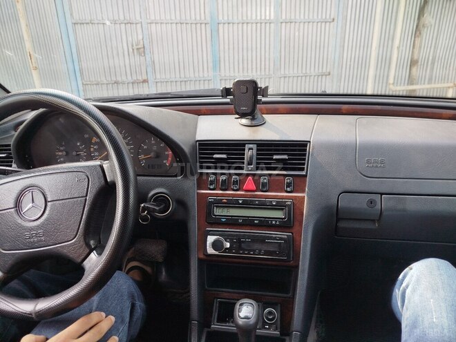 Mercedes C 220 d 1999, 590,000 km - 2.2 л - Biləsuvar