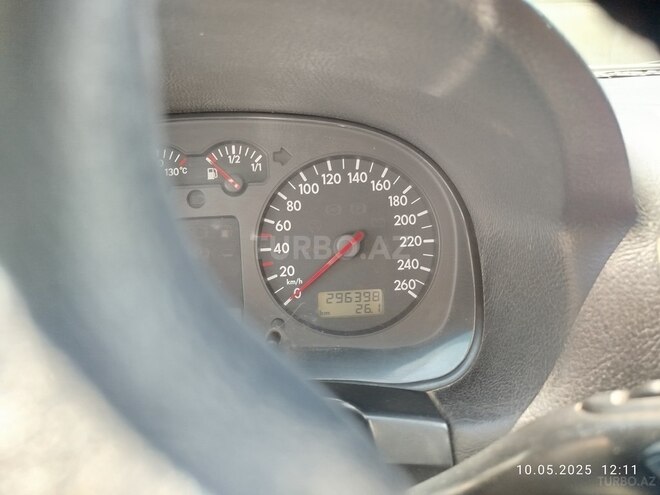 Volkswagen Bora 1999, 296,400 km - 1.6 l - Bakı
