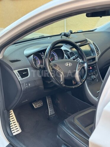 Hyundai Elantra 2014, 120,000 km - 1.8 л - Bakı