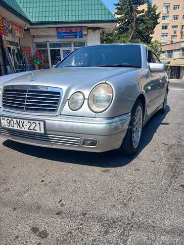 Mercedes E 240 1997, 422,391 km - 2.4 l - Bakı