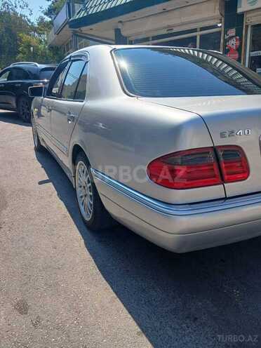 Mercedes E 240 1997, 422,391 km - 2.4 l - Bakı