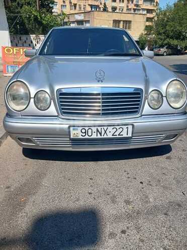 Mercedes E 240 1997, 422,391 km - 2.4 l - Bakı