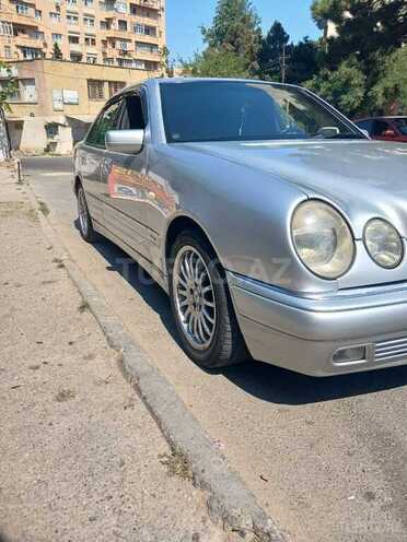 Mercedes E 240 1997, 422,391 km - 2.4 l - Bakı