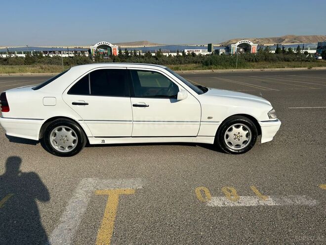 Mercedes C 240 1998, 420,000 km - 2.4 l - Bakı