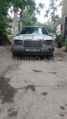 Mercedes E 220 1993, 578,458 km - 2.2 л - Bakı
