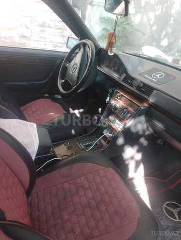 Mercedes E 220 1993, 578,458 km - 2.2 л - Bakı