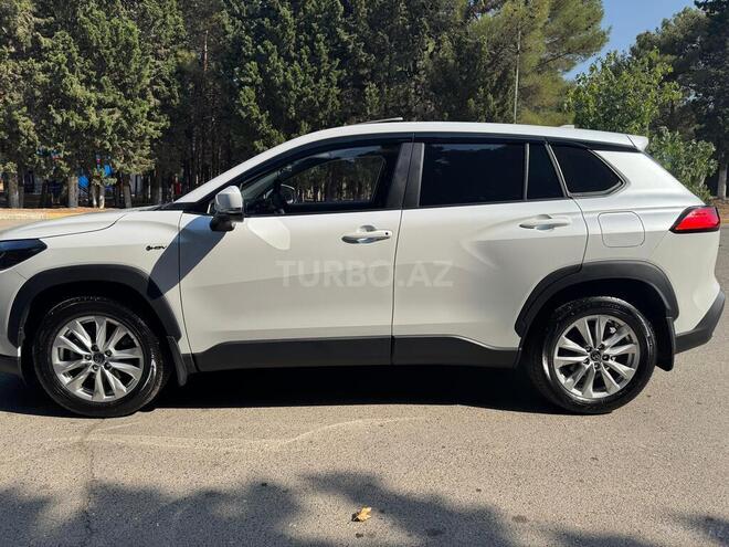 Toyota Corolla Cross 2025, 4,000 km - 2.0 л - Bakı