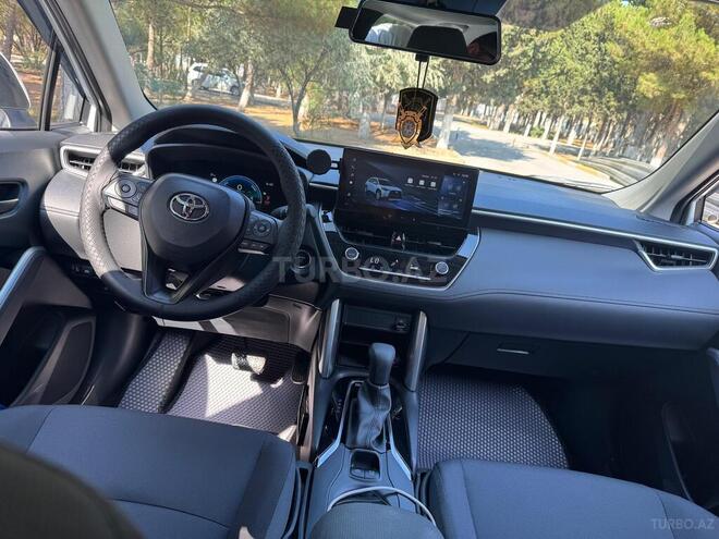 Toyota Corolla Cross 2025, 4,000 km - 2.0 л - Bakı