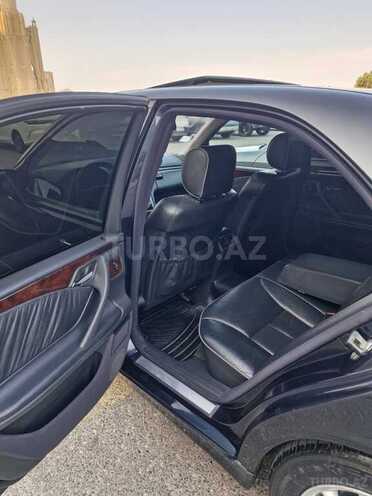 Mercedes E 280 1999, 244,490 km - 2.8 л - Bakı