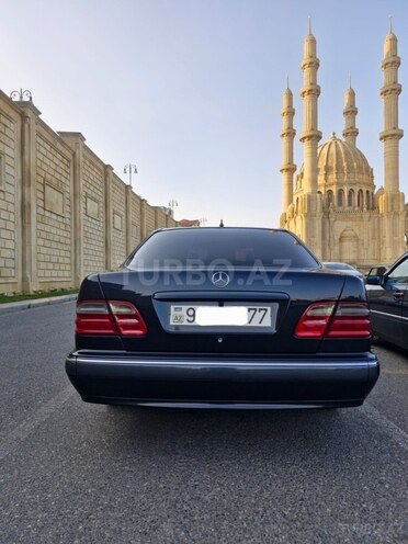 Mercedes E 280 1999, 244,490 km - 2.8 л - Bakı