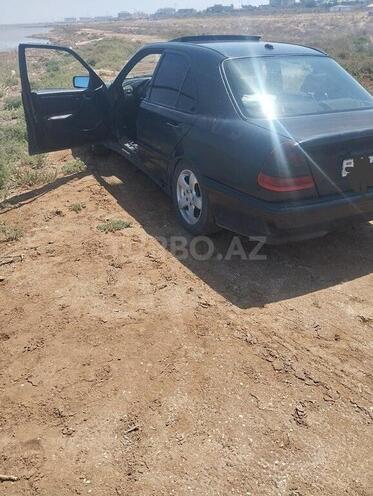 Mercedes C 220 d 1998, 667,669 km - 2.2 l - Bakı