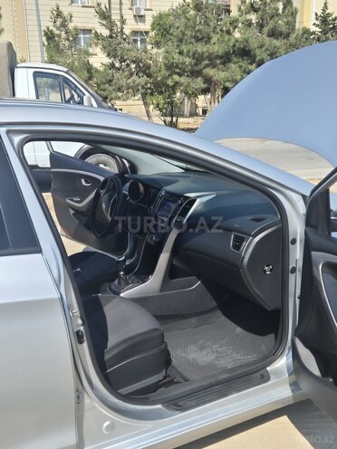 Hyundai i30 2013, 322,750 km - 1.6 л - Bakı