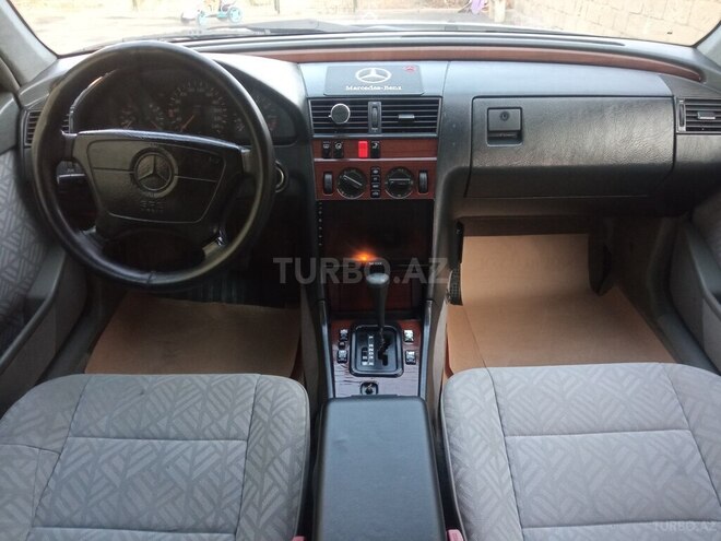 Mercedes C 180 1995, 255,321 km - 1.8 l - Bakı