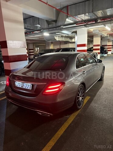Mercedes E 220 d 2017, 105,000 km - 2.0 l - Bakı