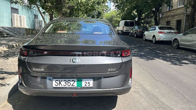 Changan Qiyuan A05 2025, 0 km - 1.5 л - Bakı