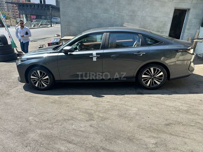 Changan Qiyuan A05 2025, 0 km - 1.5 л - Bakı