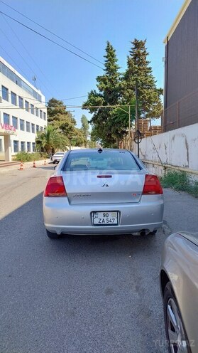 Mitsubishi Galant 2009, 290,000 km - 2.4 l - Bakı