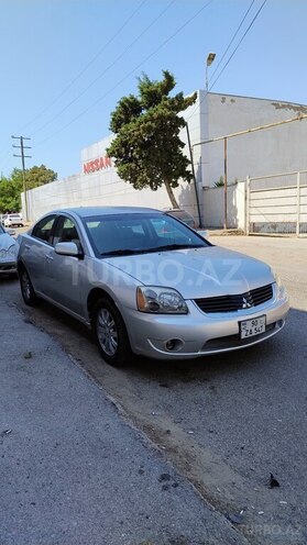 Mitsubishi Galant 2009, 290,000 km - 2.4 l - Bakı