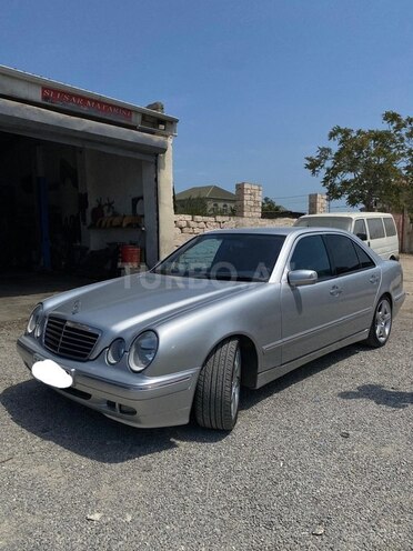 Mercedes E 270 2001, 456,000 km - 2.7 l - Bakı