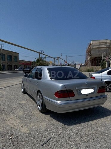 Mercedes E 270 2001, 456,000 km - 2.7 l - Bakı