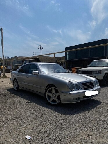Mercedes E 270 2001, 456,000 km - 2.7 l - Bakı