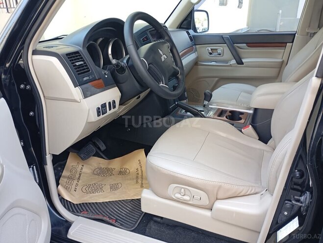Mitsubishi Pajero 2008, 195,000 km - 3.8 л - Bakı