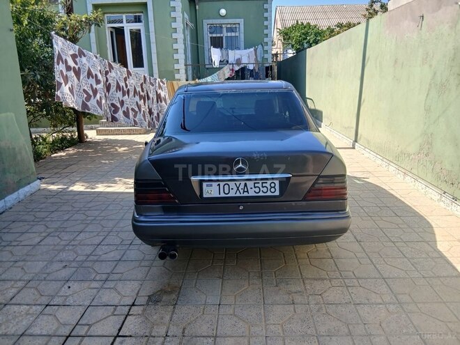 Mercedes E 300 d 1993, 475,000 km - 3.0 l - Bakı