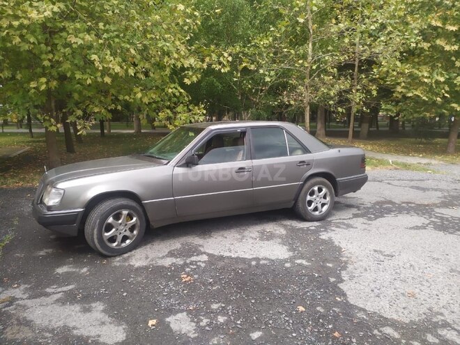 Mercedes E 300 d 1993, 475,000 km - 3.0 l - Bakı