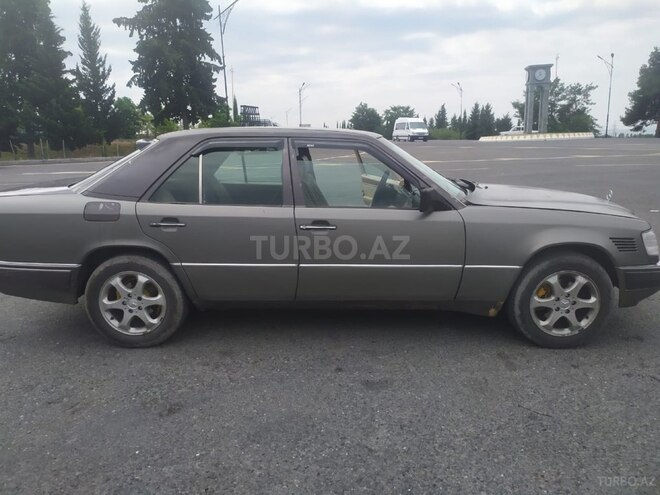 Mercedes E 300 d 1993, 475,000 km - 3.0 l - Bakı