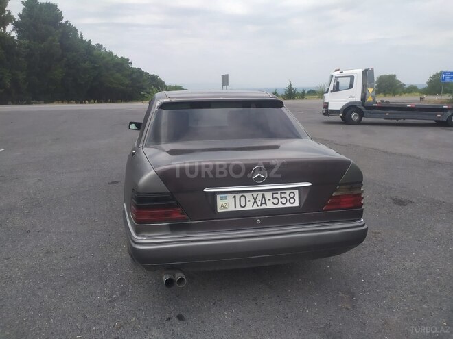 Mercedes E 300 d 1993, 475,000 km - 3.0 l - Bakı