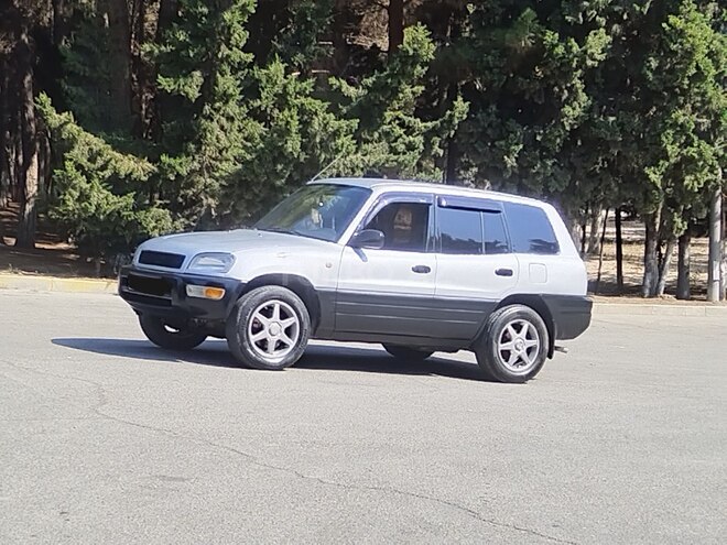 Toyota RAV4 1997, 300,000 km - 2.0 l - Sumqayıt
