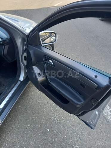 Mercedes C 230 2003, 350,000 km - 2.5 l - Ağstafa