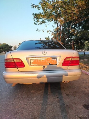 Mercedes E 230 1995, 853,695 km - 2.3 l - Sumqayıt