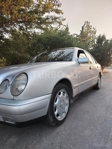 Mercedes E 230 1995, 853,695 km - 2.3 l - Sumqayıt