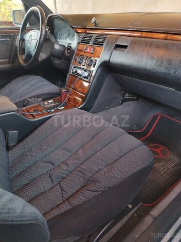 Mercedes E 230 1995, 853,695 km - 2.3 l - Sumqayıt